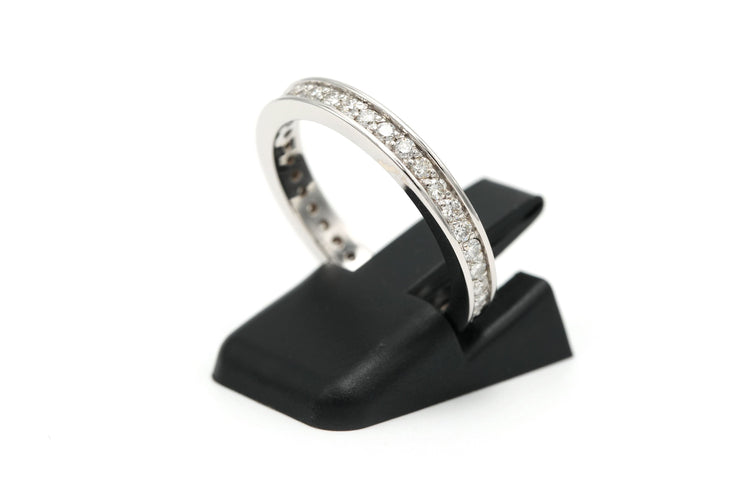 Bague 55 Alliance américaine contemporaine en or blanc sertie de diamants 58 Facettes 22185