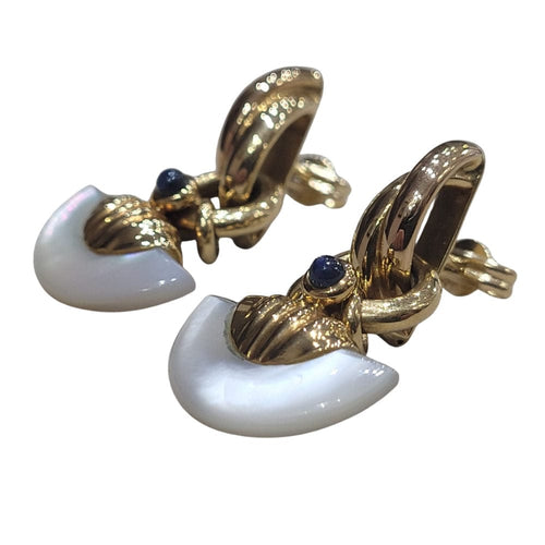 Boucles d'oreilles Boucles d'oreilles en nacre et saphir, montées sur or 18 carats 58 Facettes PE185