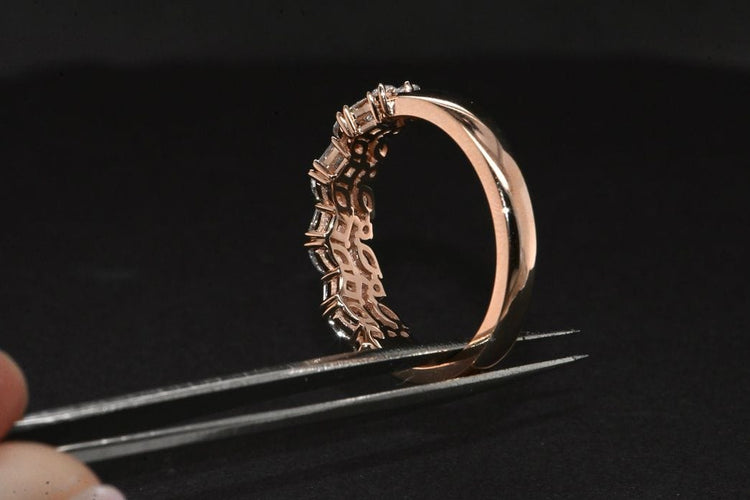 Bague 54 Anneau de mariage en or rose serti de diamants 58 Facettes