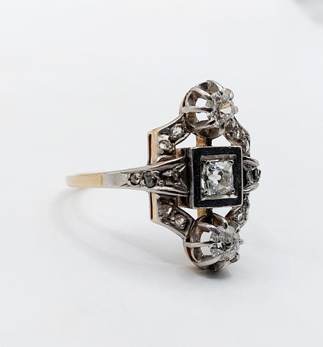 Bague 64 Bague tank Art Déco or jaune et Platine, diamants, monture géométrique (circa 1920) 58 Facettes A05582