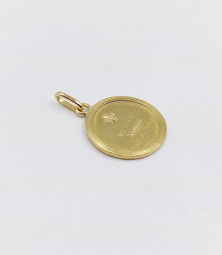 Pendentif AUGIS - Pendentif médaille d'amour 17mm or jaune  "+ qu'hier - que demain" (circa 1930) 58 Facettes A06133
