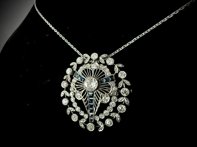 Brož/Přívěsek Art Deco z Platina osazený 2,80 karáty diamantů a safírů 