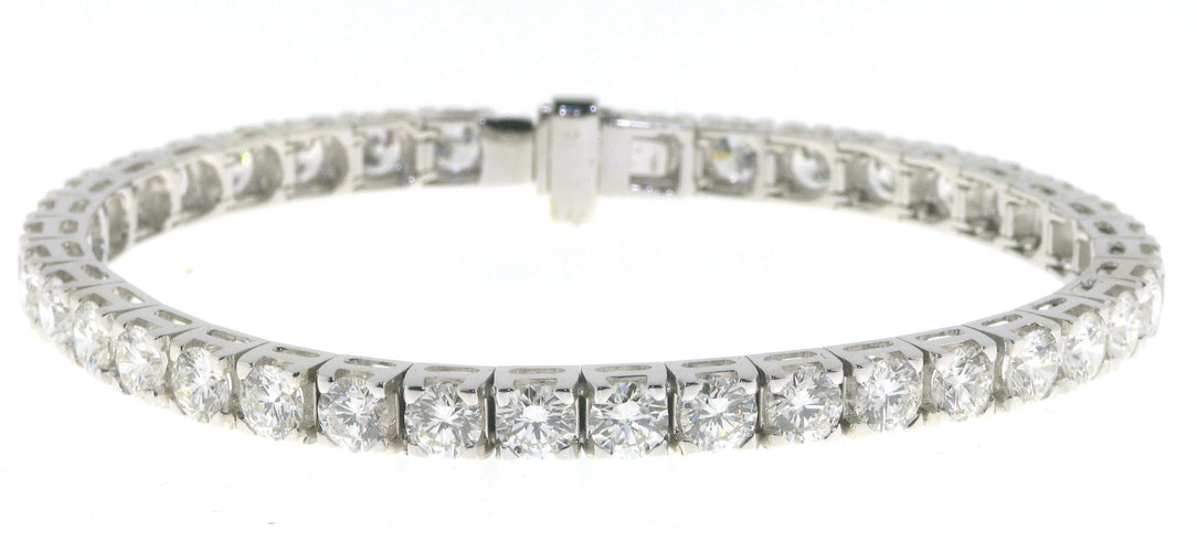 Bracelet Bracelet Tennis en or blanc et diamants 10,78 carats 58 Facettes XG-200478