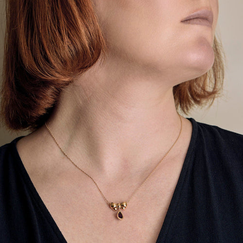 Náhrdelník ze žlutého zlata a ametystu 