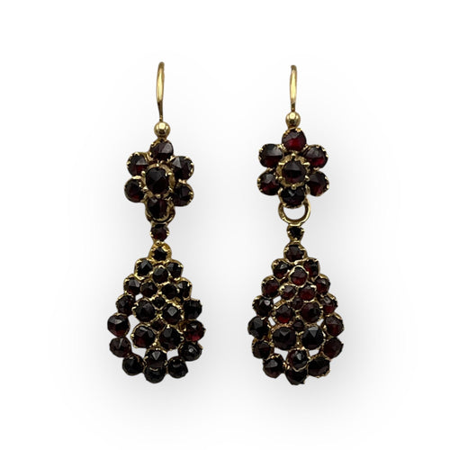 Boucles d'oreilles Boucles d'oreilles dormeuses or jaune grenats 58 Facettes 149057401