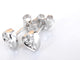 Boucles d'oreilles Boucles d'oreilles en or blanc avec un diamant taille brillant en forme de cœur 58 Facettes 2096