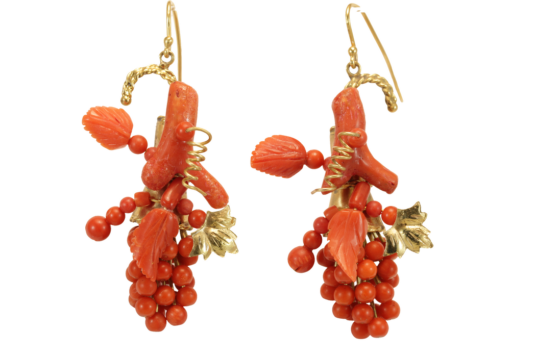 Pendientes de oro coral antiguo