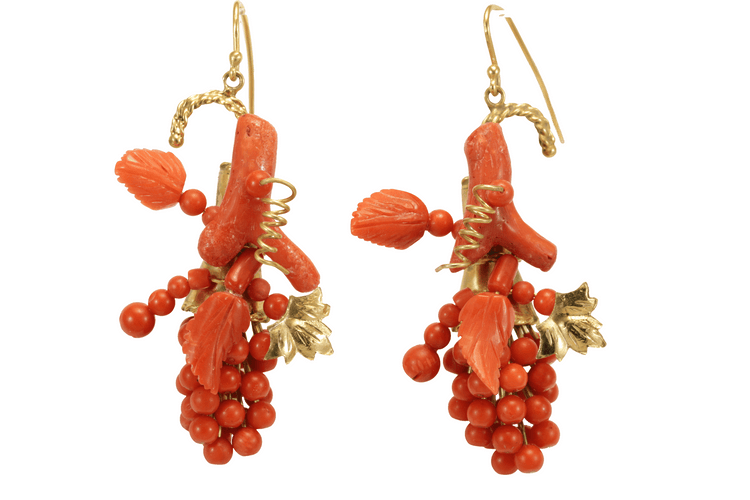 Boucles d'oreilles Boucles d'oreilles antiques en or et corail 58 Facettes 7630