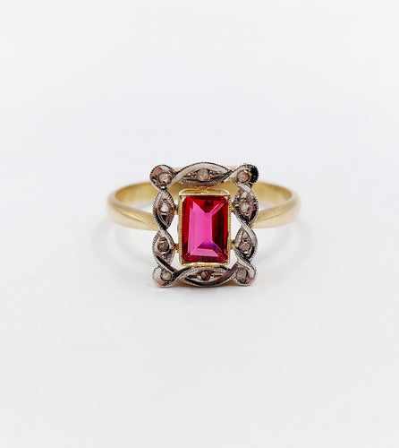 Bague 55 Bague Art Déco or jaune, pierre rouge et diamants taille rose (circa 1920) 58 Facettes A06255