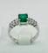 Bague 54 Bague en or blanc avec émeraude et diamants 58 Facettes 50301