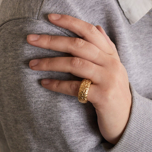 Bague 50 Bague Jonc CHAUMET Vintage en or jaune 18K 58 Facettes