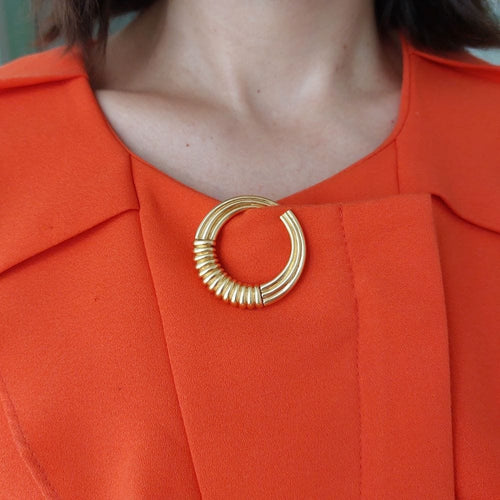 Broche VAN CLEEF & ARPELS Clip « Cercle », or 18k 58 Facettes 58