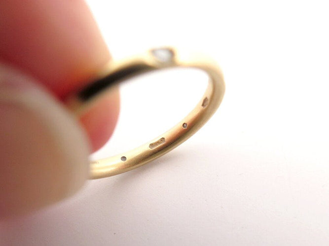 Bague 52 bague POMELLATO alliance lucciole a.a104/b7 en or jaune 18k 6 diamants t52 58 Facettes 266328