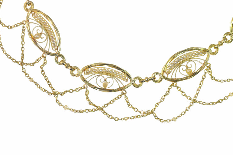 Collier Grandeur victorienne : un collier tissé d'or et de perles 58 Facettes 23039-0116