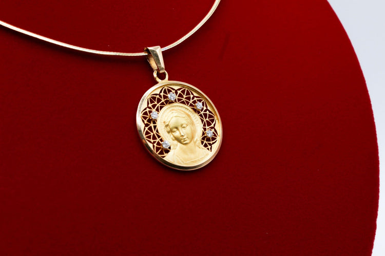 Pendentif Grande médaille vierge or jaune et diamants 58 Facettes 250163