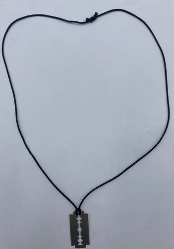 Pendentif Dinh Van - Pendentif "Lame de rasoir" GM sur cordon 58 Facettes 096424105792