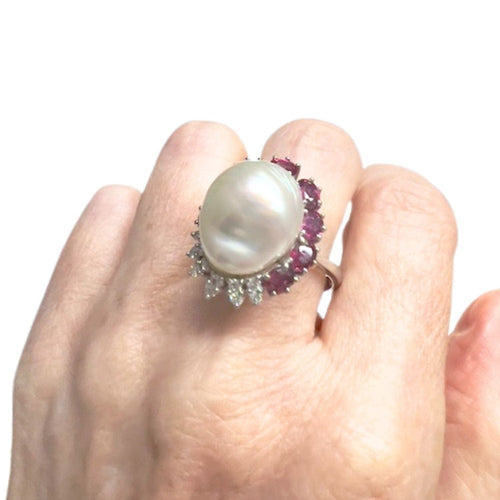 Bague 61 bague en or avec diamants rubis et perle 58 Facettes Q153B