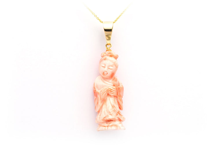 Pendentif Pendentif asiatique 1950 en or jaune 18 carats et en corail 58 Facettes 22532