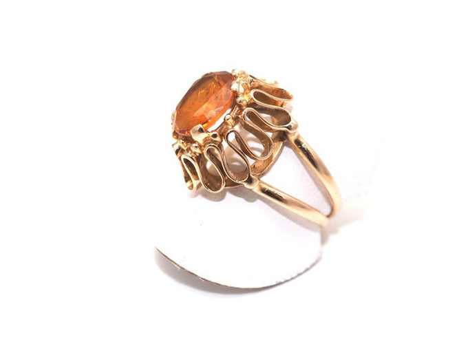 Pierścionek koktajlowy ze złota próby 750 i cytrynu