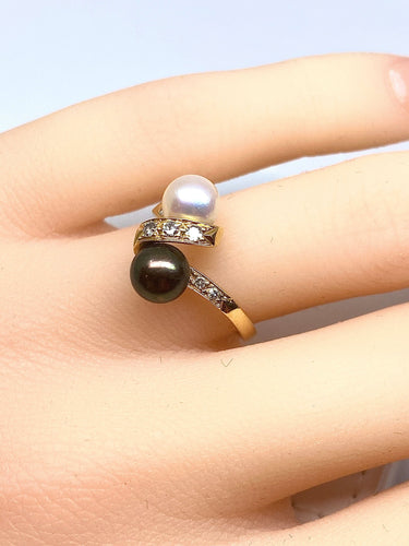Bague Bague en or jaune 18 carats, perle de Tahiti, perle de culture blanche et diamants 58 Facettes AB264