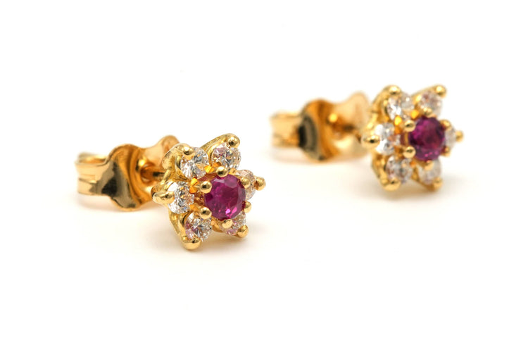 Boucles d'oreilles Boucles d'oreilles contemporaines or jaune serties de rubis et de diamants 58 Facettes B762