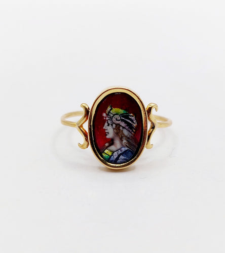 Bague 57 Bague Art Nouveau Limoges or jaune, plaque émaillée à la jeune fille (circa 1910) 58 Facettes A06342