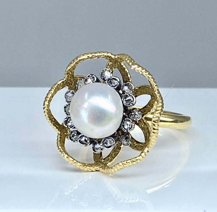 anillo de oro y plata perlas finas y diamantes