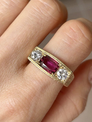 Bague 62.5 Bague Art Déco ornée d’un rubis non chauffé en or jaune 18K et diamants 58 Facettes