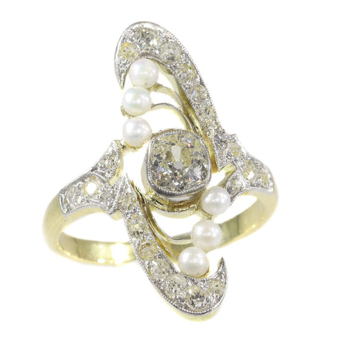 Bague 60 Flow of Love : une bague Art Nouveau en diamant et perle 58 Facettes 21042-0185