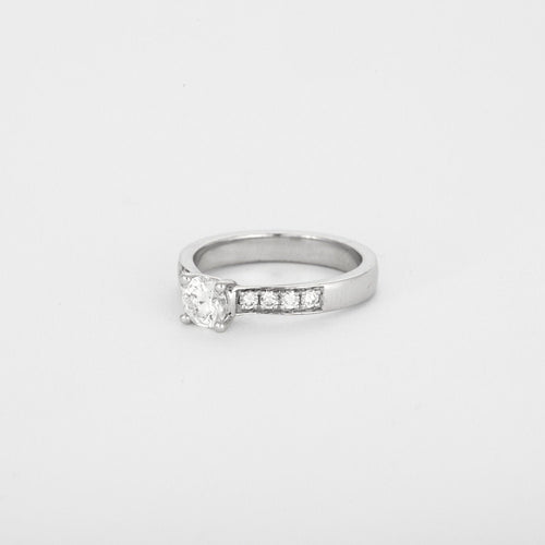 Bague 54 Solitaire or blanc orné de diamants 58 Facettes 517564