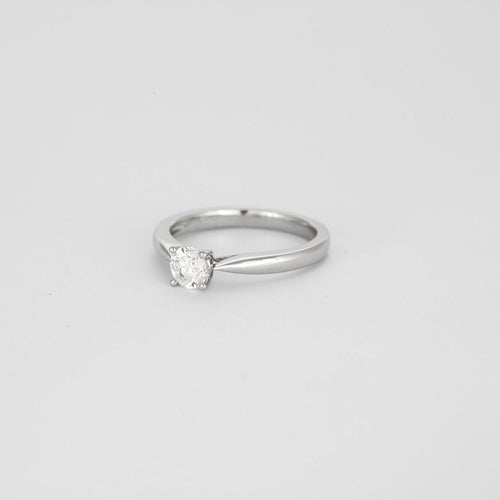 Bague 53 Solitaire en or blanc diamant 58 Facettes 300495