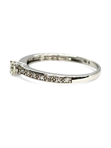Bague 51.5 Solitaire or blanc et diamants 0,24 ct 58 Facettes 1139