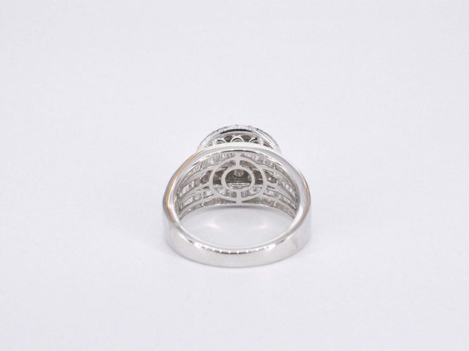 Bague 54 Bague entourage en or blanc avec diamants 58 Facettes 2041