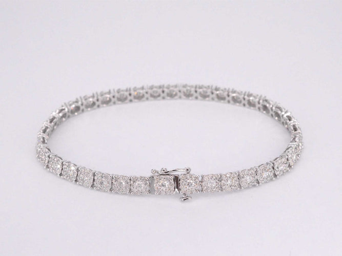 Bracelet Bracelet tennis en or blanc avec diamants 58 Facettes 2036