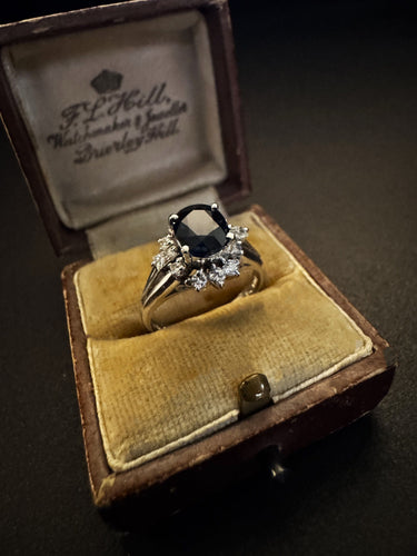 Bague 53 Bague avec saphir et diamants 58 Facettes