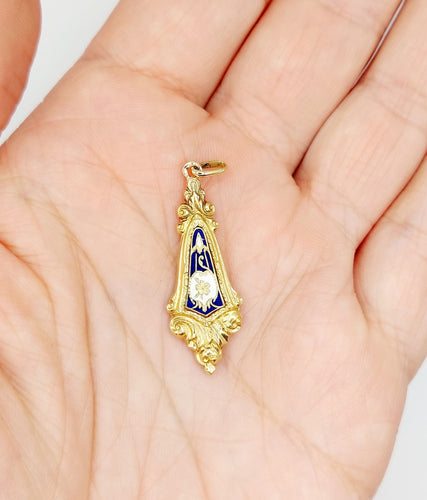 Pendentif Pendentif victorien fleurs en or 18k et émail (circa 1880) 58 Facettes A06594