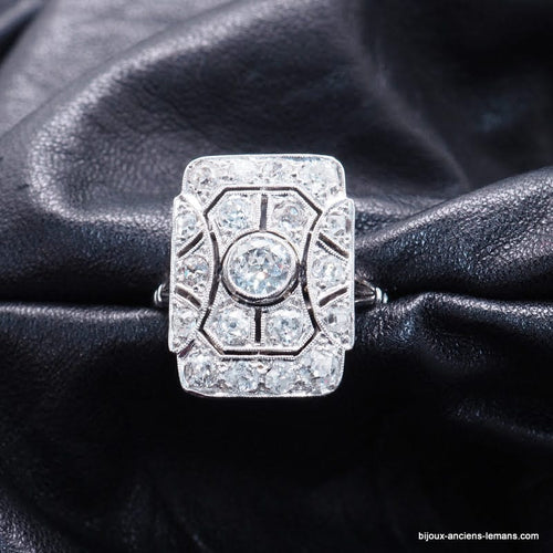 Правоъгълен диамантен пръстен Art Deco 