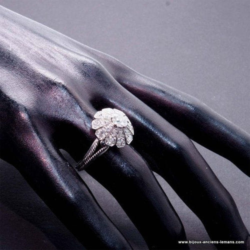 Bague 56 Bague marguerite diamants époque Art Déco 58 Facettes 4072
