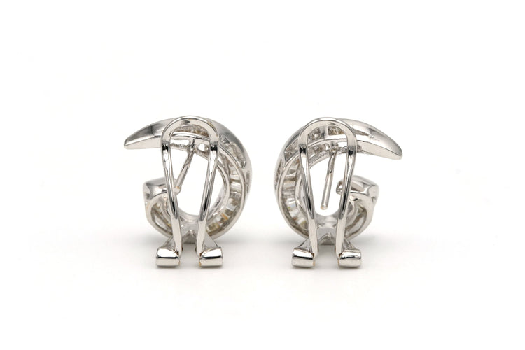 Boucles d'oreilles Boucles d'oreilles en or blanc serties de diamants 58 Facettes 22221