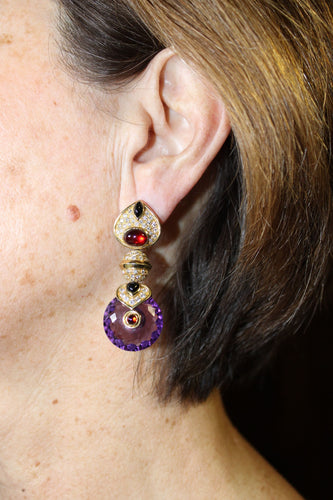 Boucles d'oreilles Boucles d'oreilles vintage en or jaune avec améthyste, onyx, rubis et diamants 58 Facettes 3294