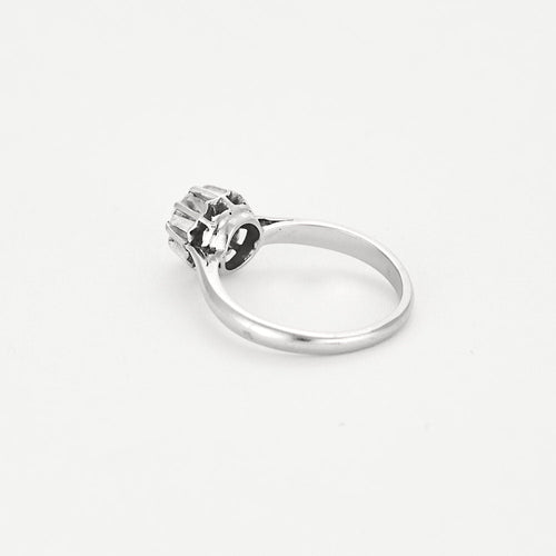 Bague 54 Bague Solitaire en or blanc, platine et diamants 58 Facettes BLO0315