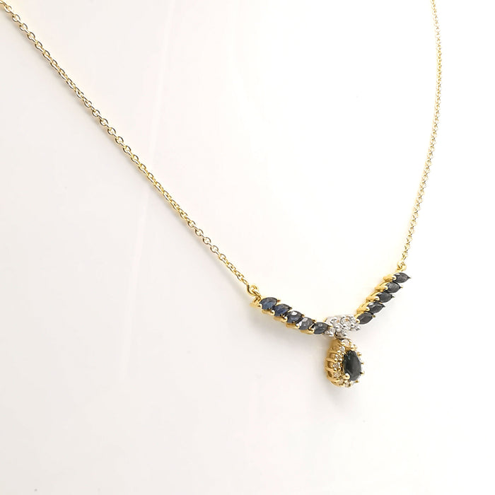 Geelgouden collier met saffier en diamant