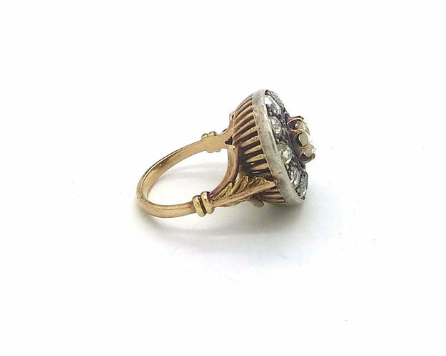 Bague Bague en or jaune avec diamants 58 Facettes 6569