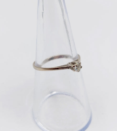 Bague 53.5 Bague solitaire vintage or blanc 14k diamant 0,12 carat 58 Facettes A06195