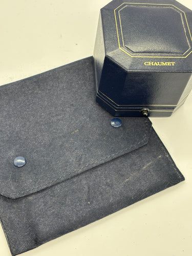 Bague 50 Bague Chaumet or jaune saphir cabochon et diamants 0,09 ct 58 Facettes 972