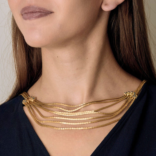 Collier Rare Collier draperie  en or jaune et saphir 58 Facettes GU298