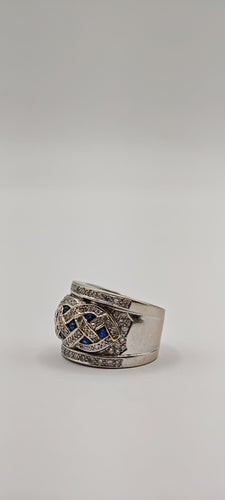 Bague 54 Bague nœud celtique en or blanc et diamants 58 Facettes 21004506