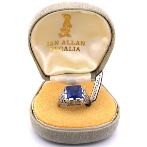 Пръстен от Платина със сапфир и диаманти 