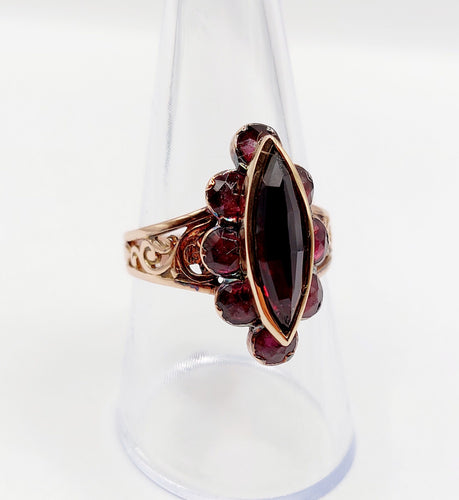 Bague 58 Bague marquise antique or rose 18k grenats sur paillons (circa 1890) 58 Facettes A05967