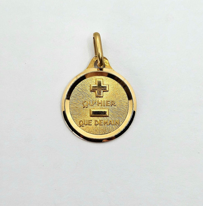 Pendentif AUGIS - Médaille d'amour 58 Facettes 552